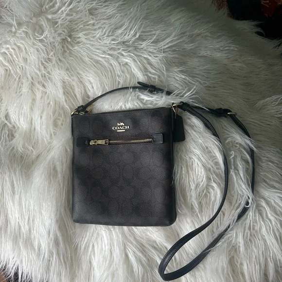 New Never Used Coach Mini Rowan File Crossbody Bag In Signature Canvas - Picture 2 of 12